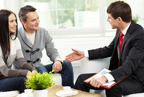 Reliable assistance for credit cards in Los Angeles, helping individuals find the best credit card options and financial solutions.